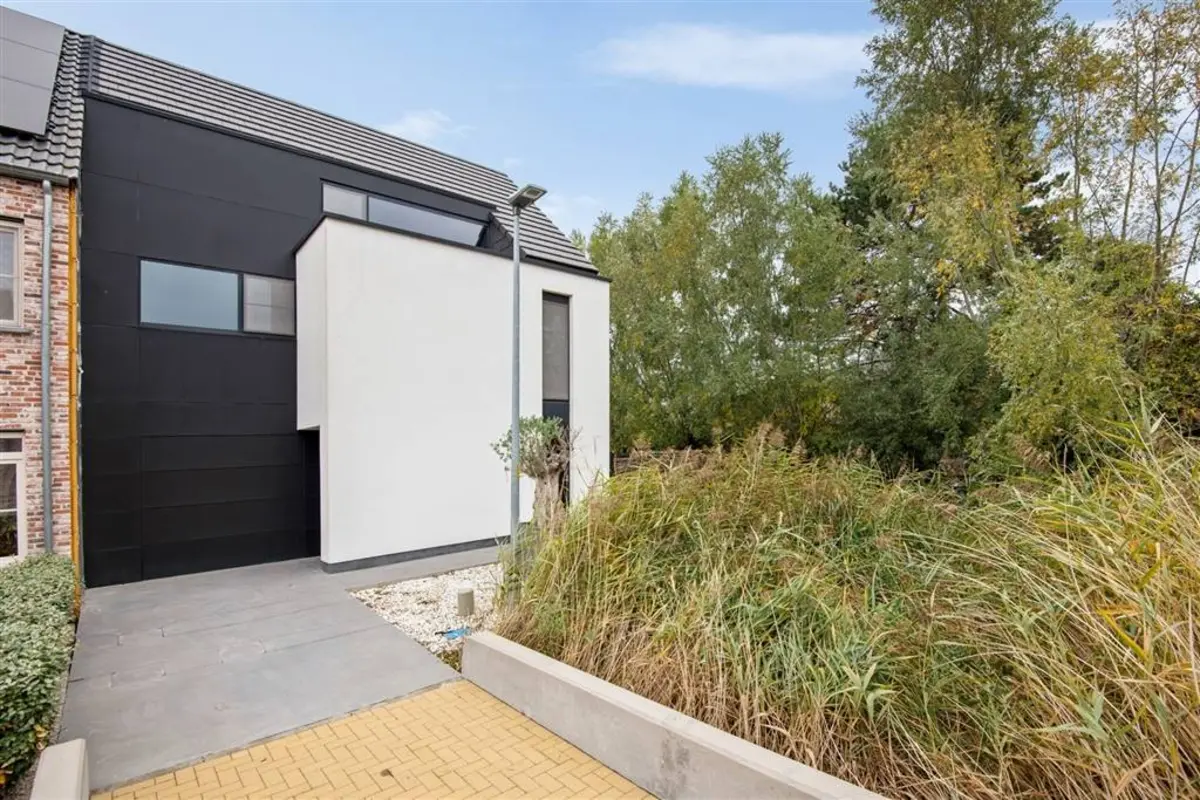 Huis te  koop in Sint-Amands 2890 650000.00€ 2 slaapkamers 251.00m² - Zoekertje 606918