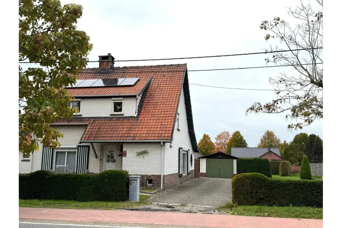 Huis te  koop in Mol 2400 349000.00€ 3 slaapkamers 150.00m² - Zoekertje 607021