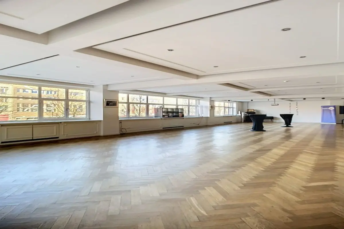 Handelszaak te  huur in Antwerpen 2000 4675.00€  slaapkamers 420.00m² - Zoekertje 606717