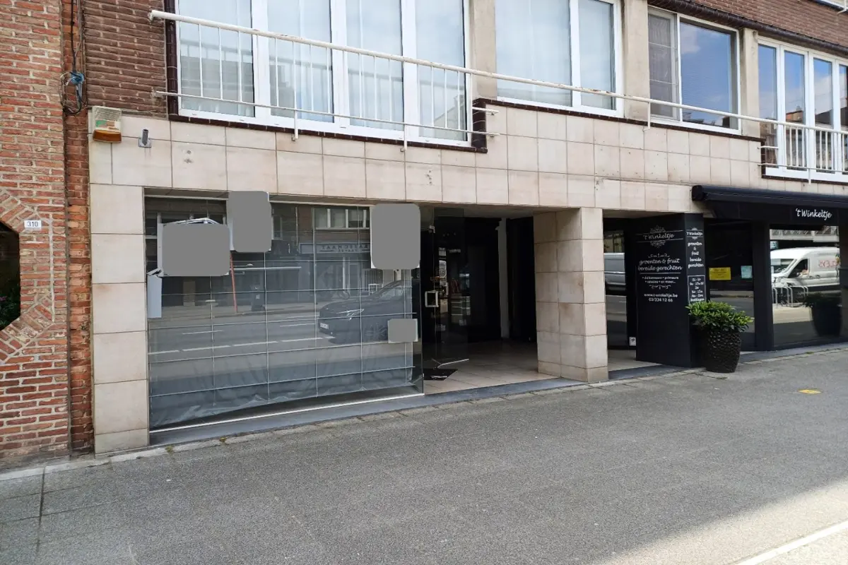 Handelszaak te  huur in Brasschaat 2930 3550.00€  slaapkamers m² - Zoekertje 606688