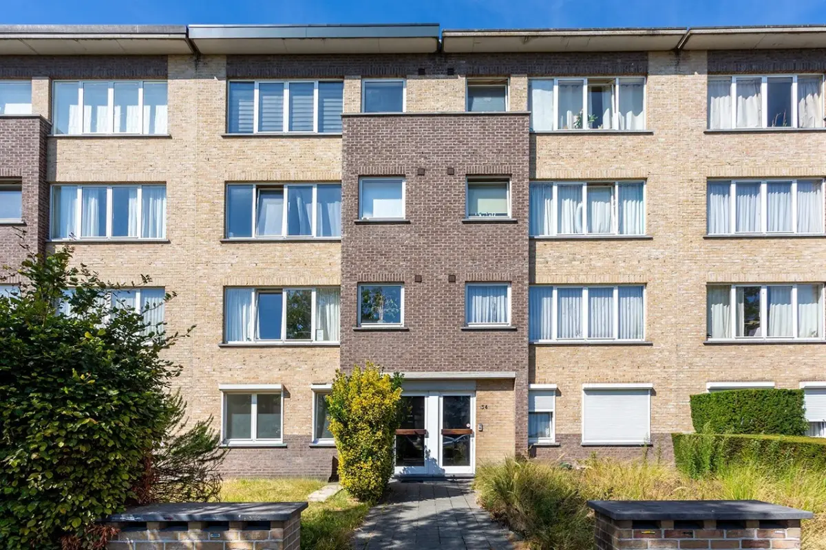 Huis te  koop in Schoten 2900 975000.00€ 8 slaapkamers m² - Zoekertje 606704