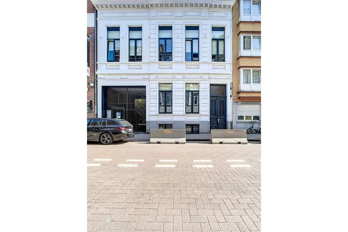 Handelszaak te  huur in Antwerpen 2018 4975.00€  slaapkamers 430.00m² - Zoekertje 606737