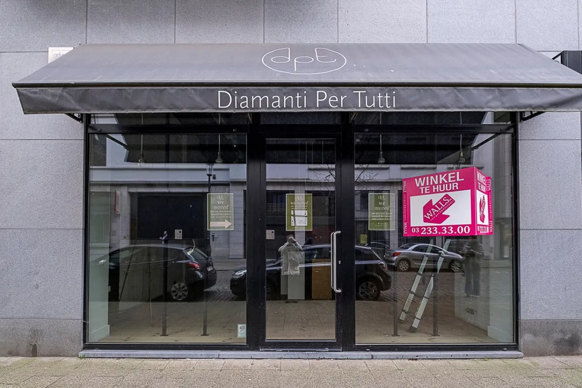 Handelszaak te  huur in Antwerpen 2000 2750.00€  slaapkamers m² - Zoekertje 606710