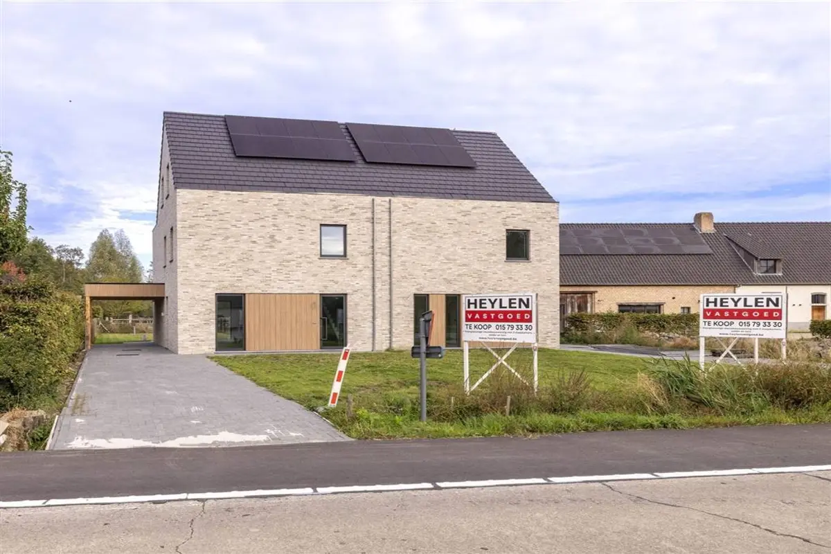 Huis te koop in Heist-op-den-Berg 2220 499000.00€ 5 slaapkamers 212.37m² - Zoekertje 607500