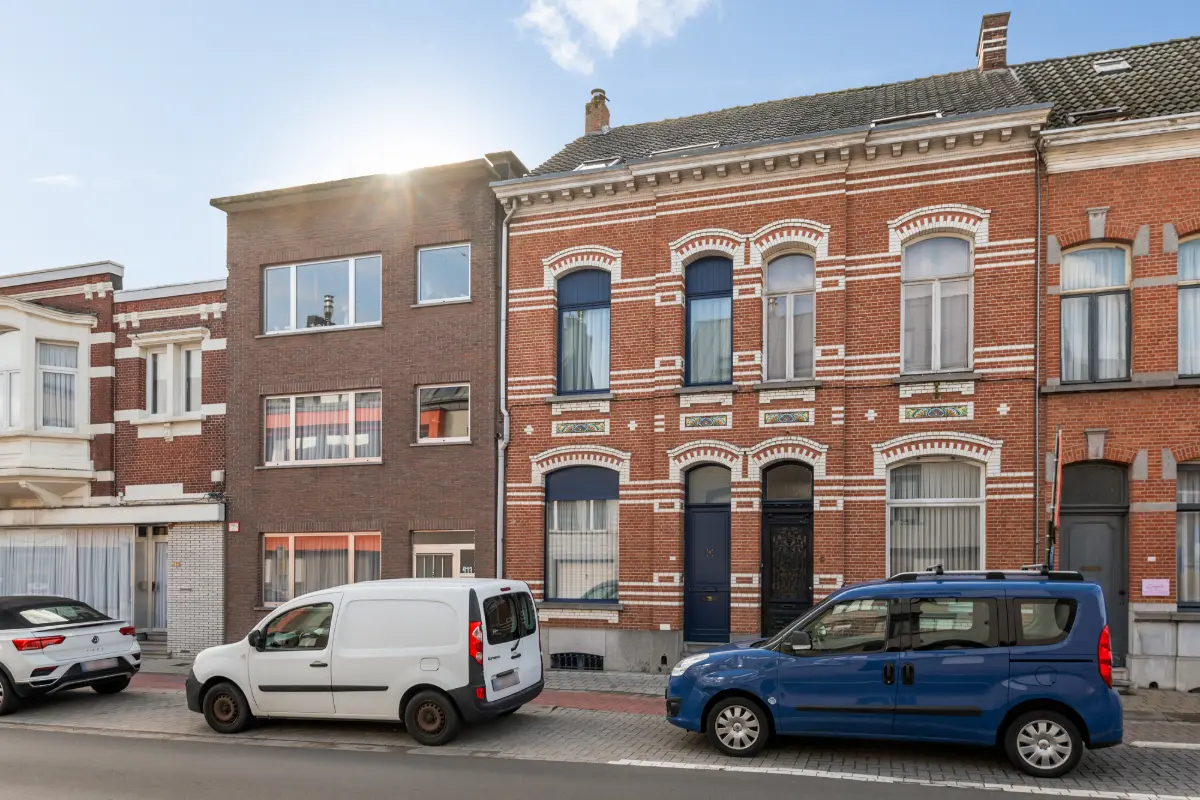 Huis te koop in Wijnegem 2110 365000.00€ 4 slaapkamers 158.00m² - Zoekertje 608741