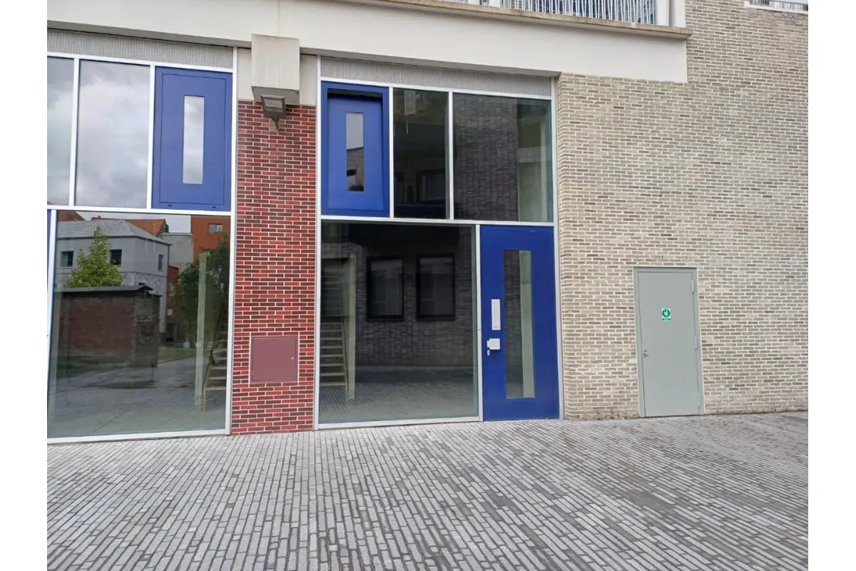 Handelszaak te  koop in Antwerpen 2000 267500.00€  slaapkamers m² - Zoekertje 609281