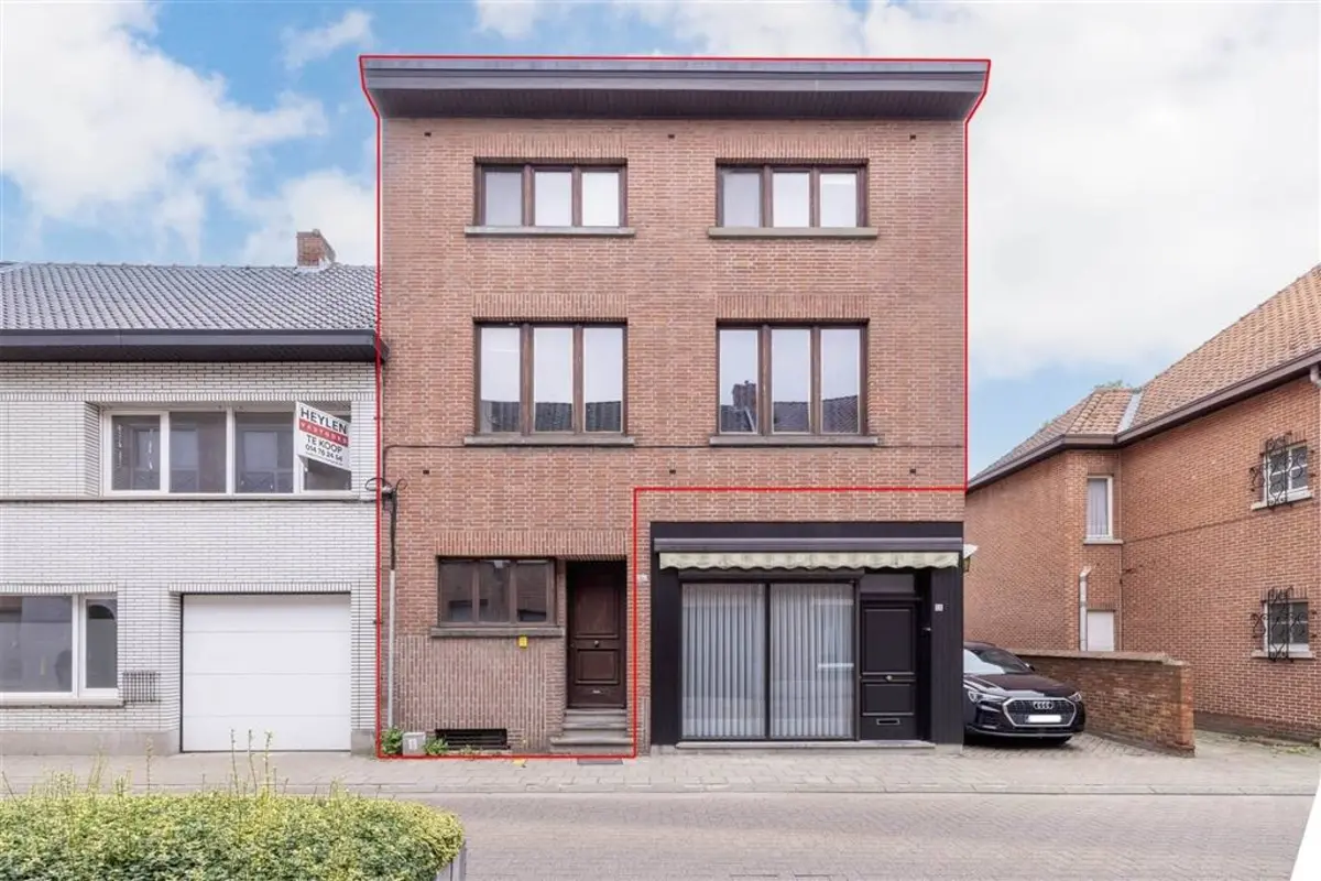 Appartement te  koop in Geel 2440 220000.00€ 4 slaapkamers 156.00m² - Zoekertje 609500