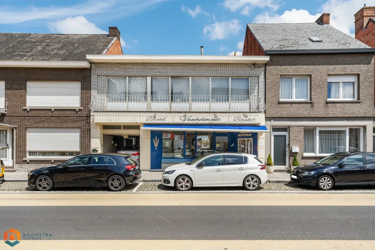 Handelszaak te  koop in Koningshooikt 2500 375000.00€  slaapkamers 380.00m² - Zoekertje 608953