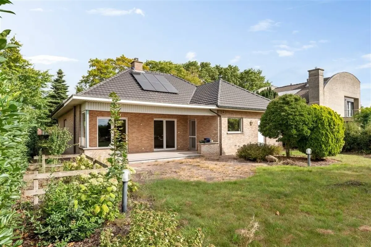 Huis te koop in Koningshooikt 2500 625000.00€ 2 slaapkamers 216.00m² - Zoekertje 609527