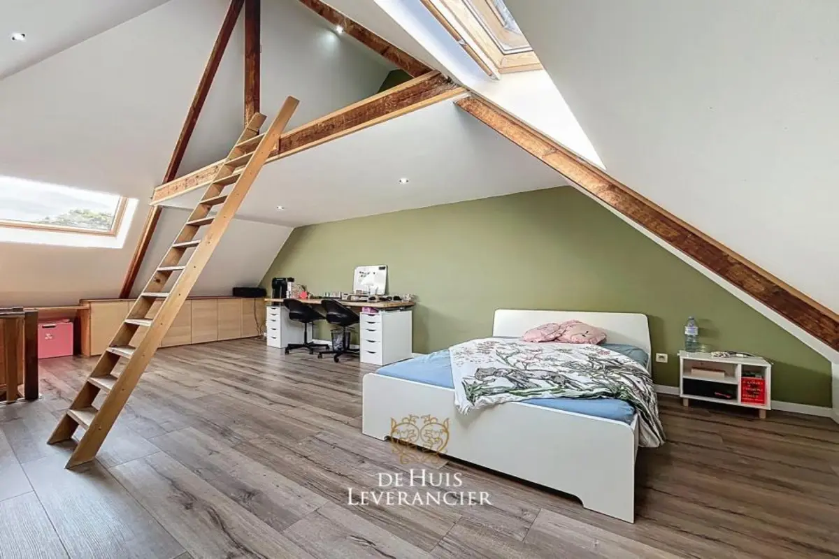 Huis te  in Mortsel 2640 595000.00€ 3 slaapkamers 264.00m² - Zoekertje 610962