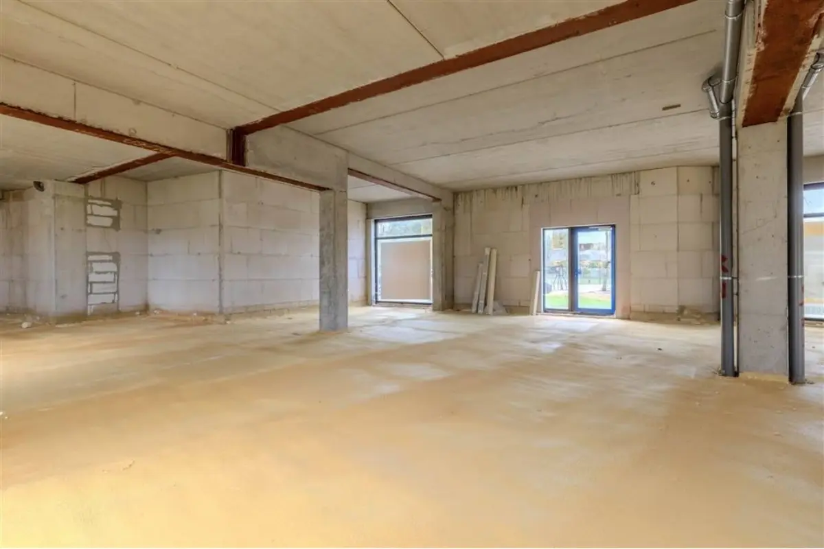 Handelszaak te  koop in Geel 2440 192218.00€  slaapkamers 147.86m² - Zoekertje 611009