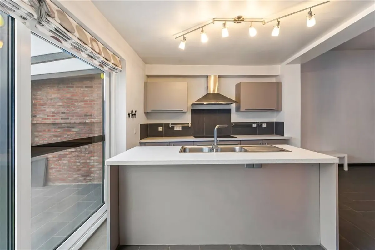 Huis te  koop in Mol 2400 319000.00€ 3 slaapkamers m² - Zoekertje 611749