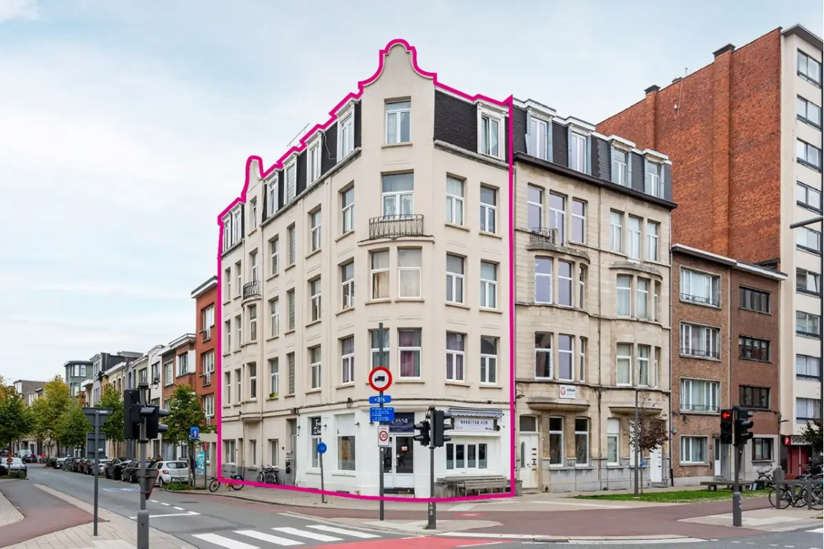 Huis te  koop in Borgerhout 2140 1250000.00€ 14 slaapkamers 610.00m² - Zoekertje 611273