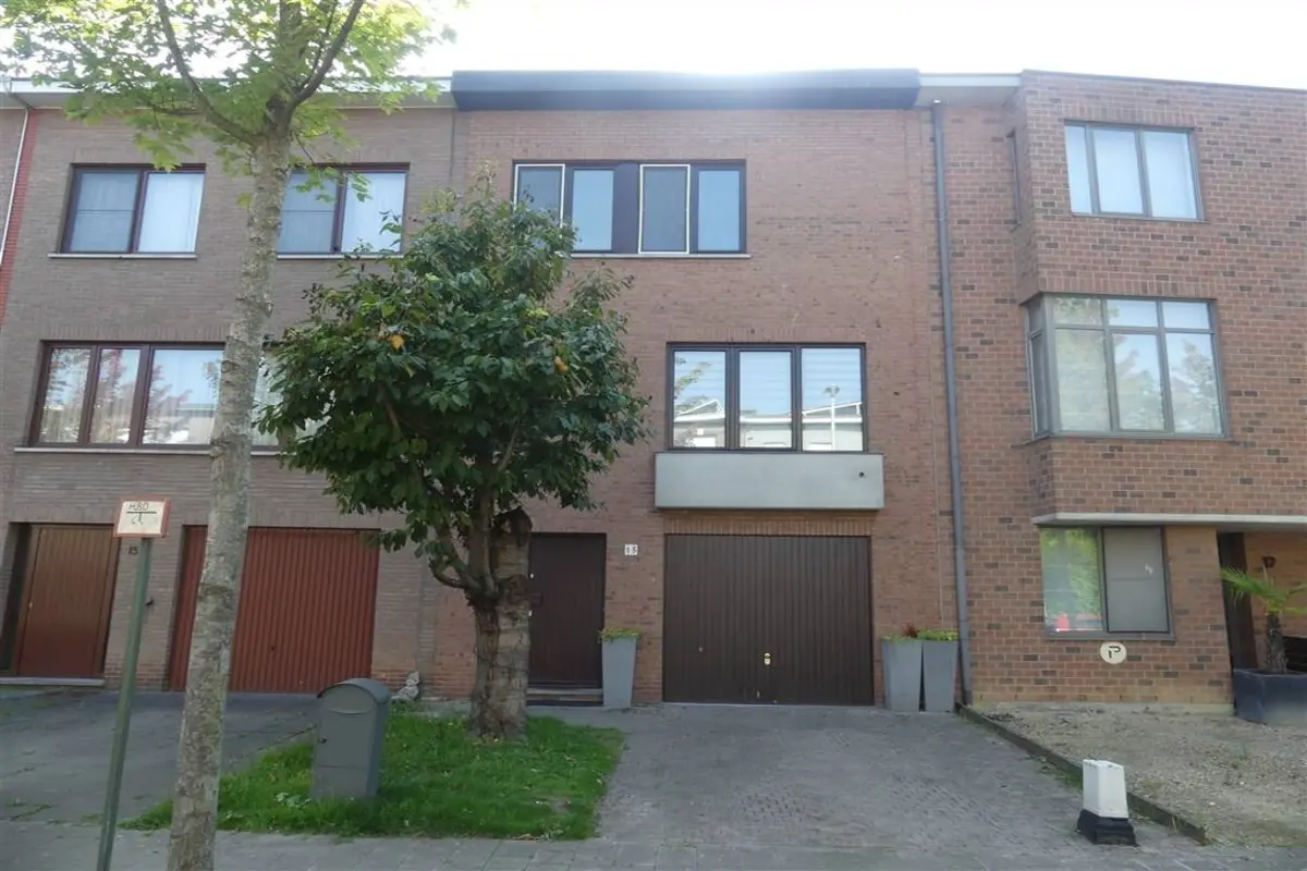 Huis te  koop in Aartselaar 2630 385000.00€ 4 slaapkamers 162.00m² - Zoekertje 612756