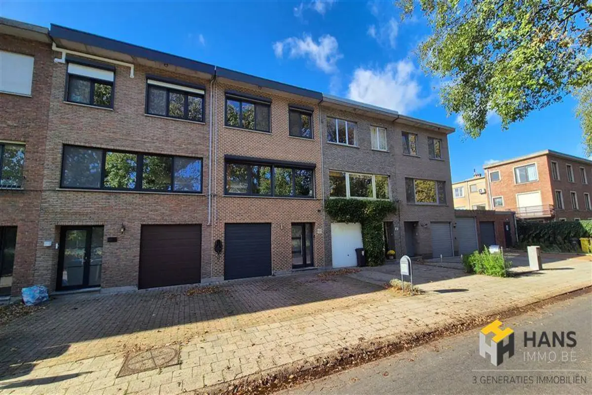 Huis te  huur in Kapellen 2950 1450.00€ 3 slaapkamers 150.00m² - Zoekertje 612343
