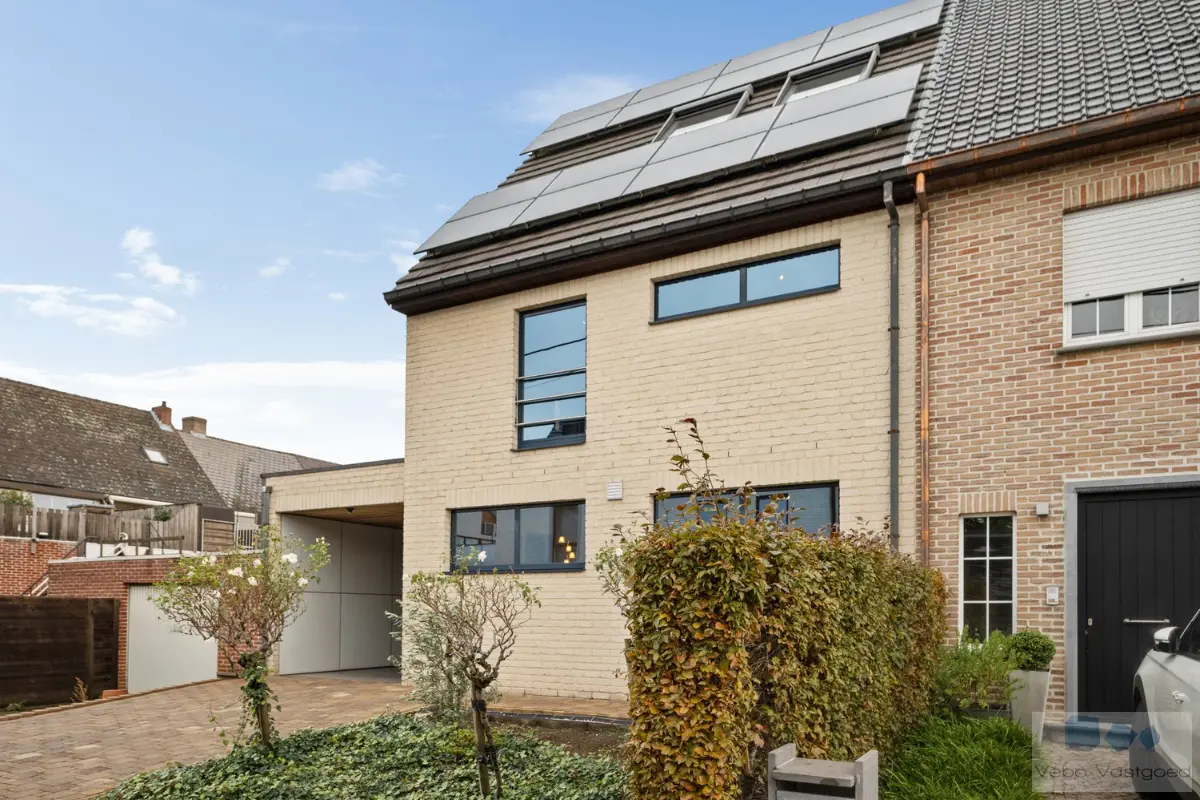 Huis te  koop in Berlaar 2590 545000.00€ 4 slaapkamers 277.00m² - Zoekertje 612065