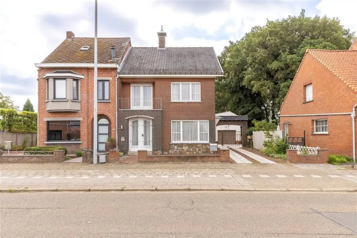 Huis te  koop in Morkhoven 2200 285000.00€ 5 slaapkamers 186.00m² - Zoekertje 613540