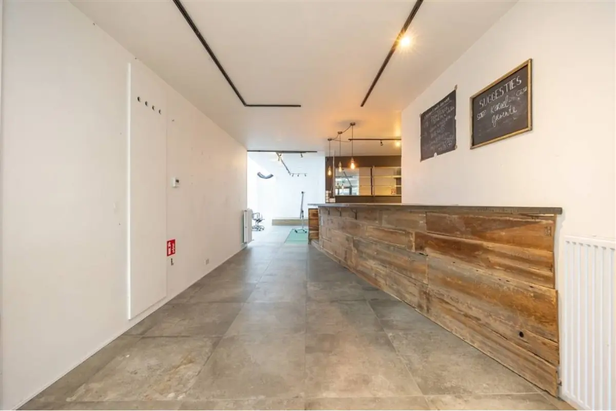 Handelszaak te  koop in Antwerpen 2000 390000.00€  slaapkamers 152.00m² - Zoekertje 613849