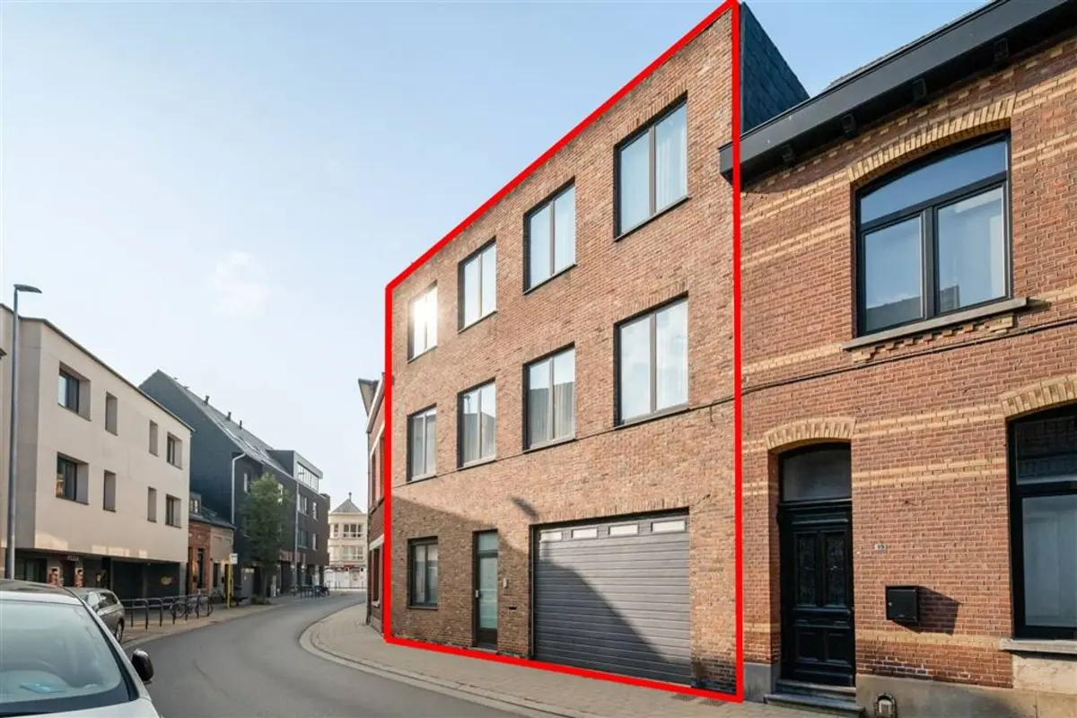 Huis te  koop in Herentals 2200 425000.00€ 3 slaapkamers 378.00m² - Zoekertje 614268
