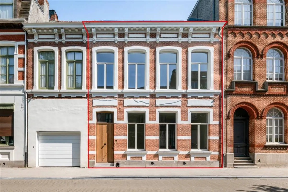 Huis te  koop in Turnhout 2300 549000.00€ 4 slaapkamers 233.00m² - Zoekertje 614324