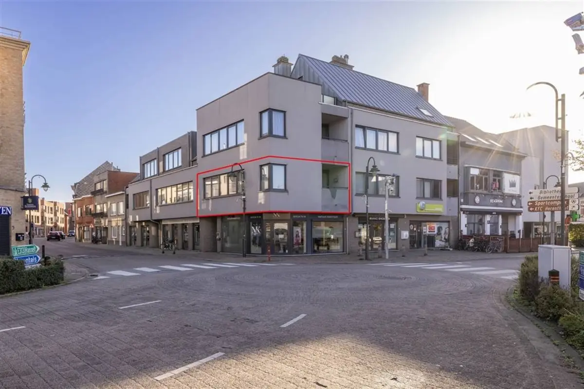 Appartement te koop in Herenthout 2270 245000.00€ 1 slaapkamers 85.00m² - Zoekertje 614824