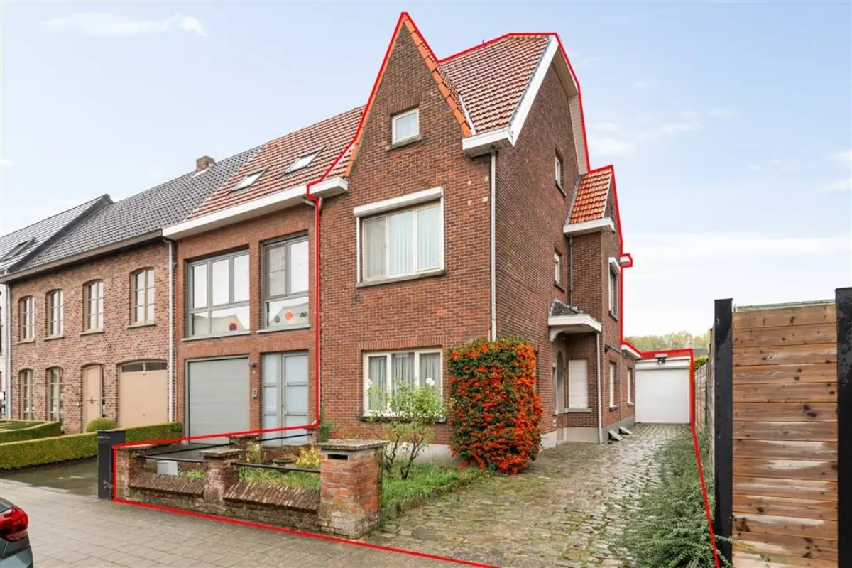 Huis te  koop in Lier 2500 315000.00€ 4 slaapkamers 161.00m² - Zoekertje 614440
