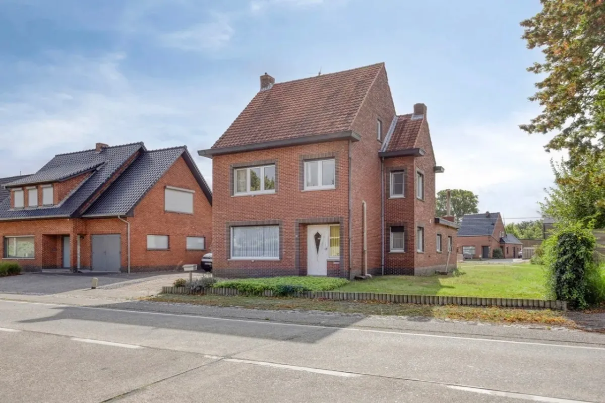 Huis te  koop in Mol 2400 259000.00€ 3 slaapkamers 133.00m² - Zoekertje 614709