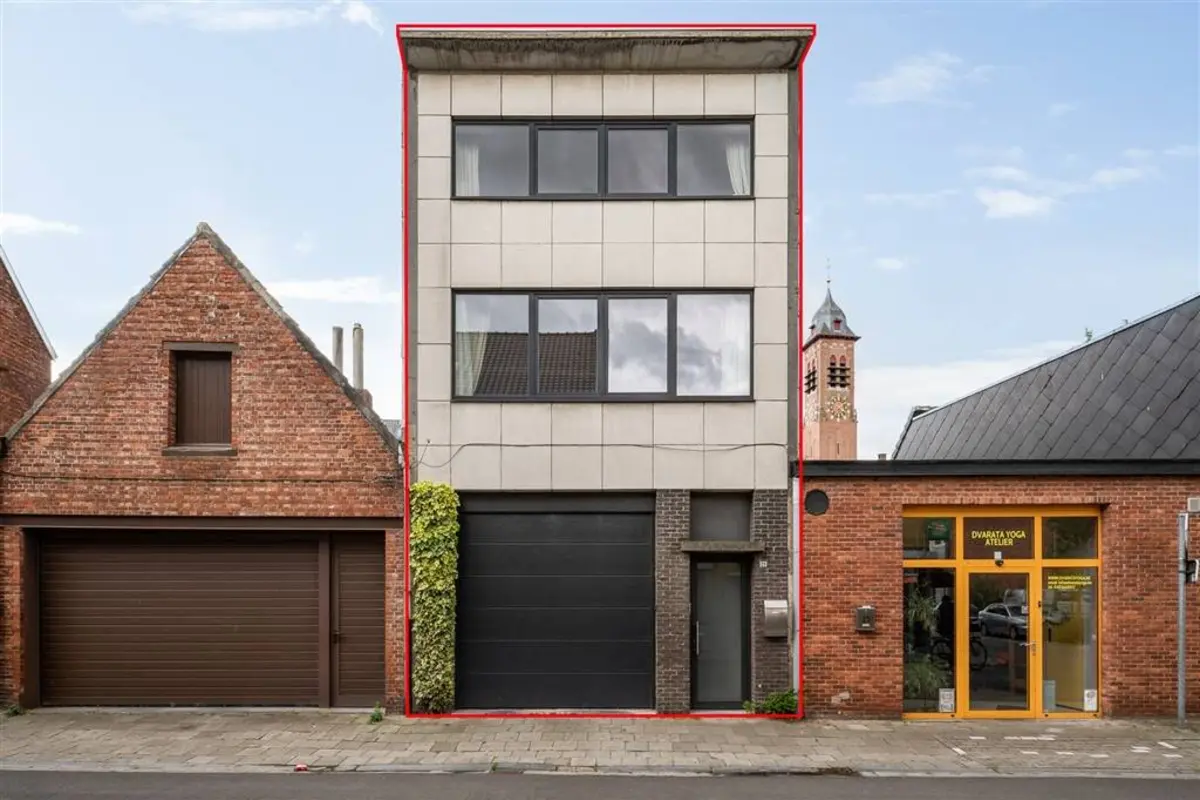 Huis te  koop in Turnhout 2300 205000.00€ 1 slaapkamers 143.00m² - Zoekertje 614325