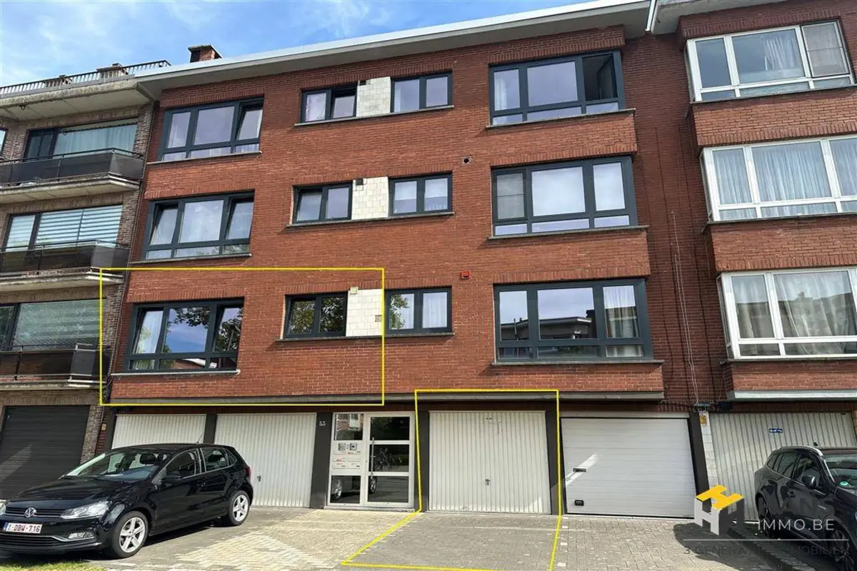 Appartement te in Berchem 2600 925.00€ 2 slaapkamers 76.00m² - Zoekertje 614746