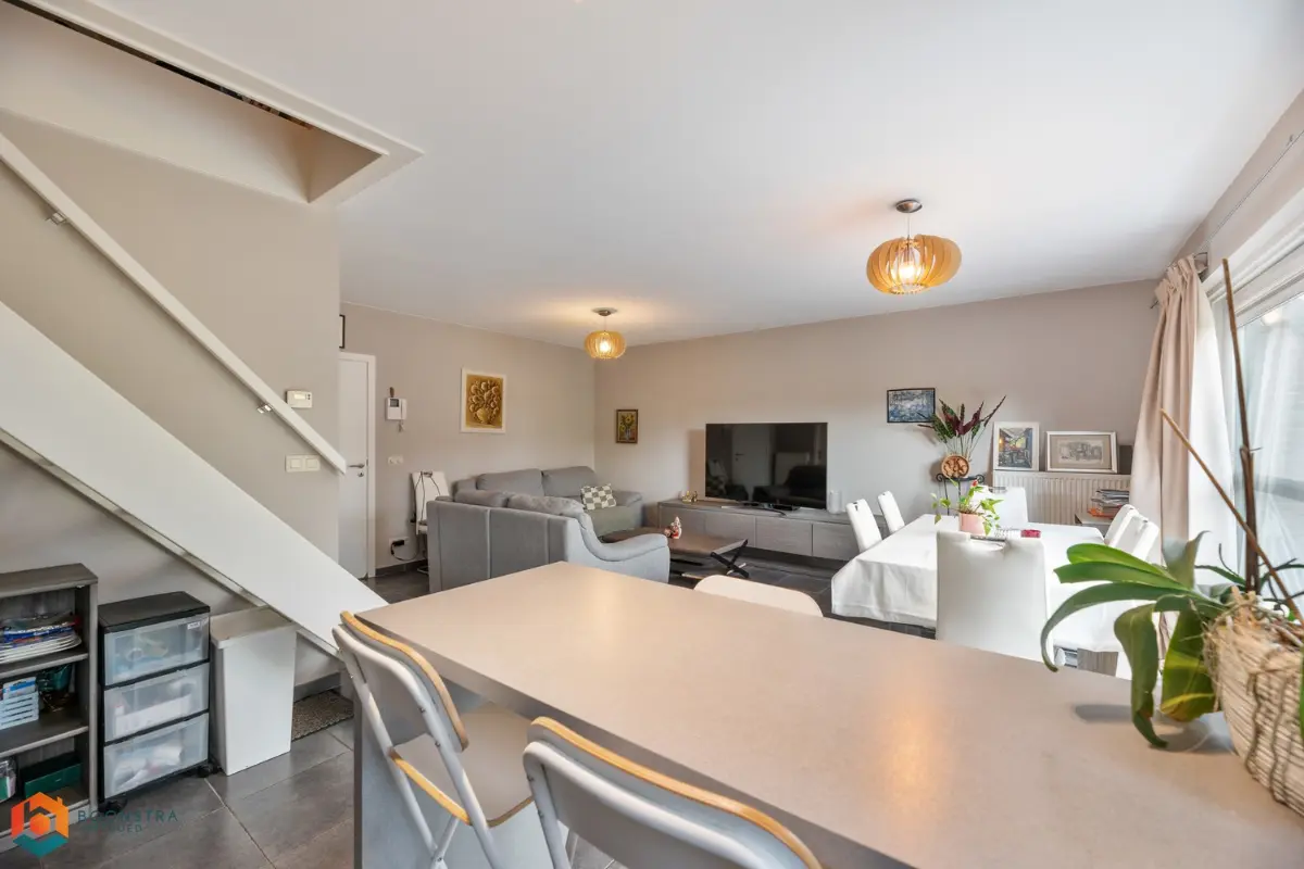 Duplex te  koop in Geel 2440 308000.00€ 3 slaapkamers 105.00m² - Zoekertje 615855