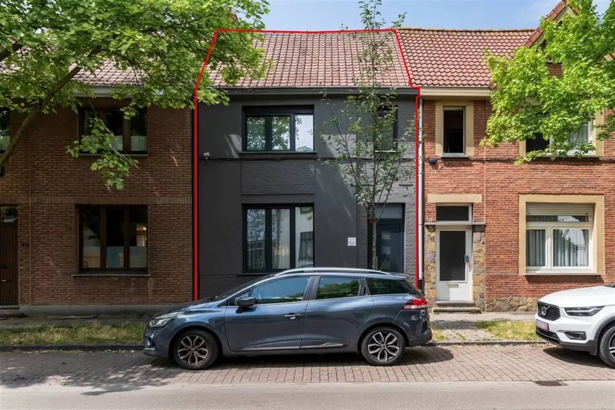 Huis te  koop in Berchem 2600 469000.00€ 3 slaapkamers 147.00m² - Zoekertje 615294