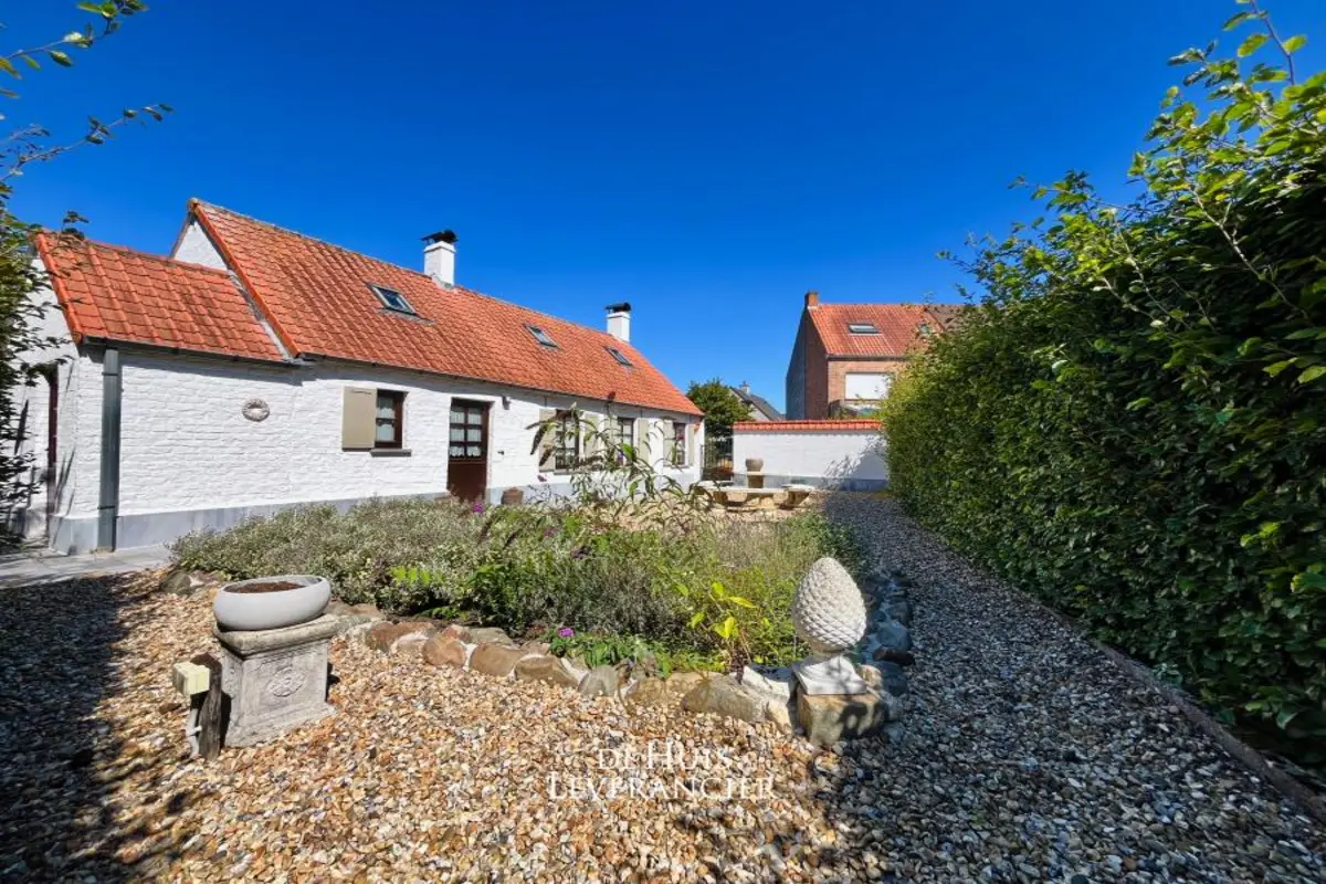 Villa te  in Koksijde 8670 497200.00€ 3 slaapkamers 142.00m² - Zoekertje 616140