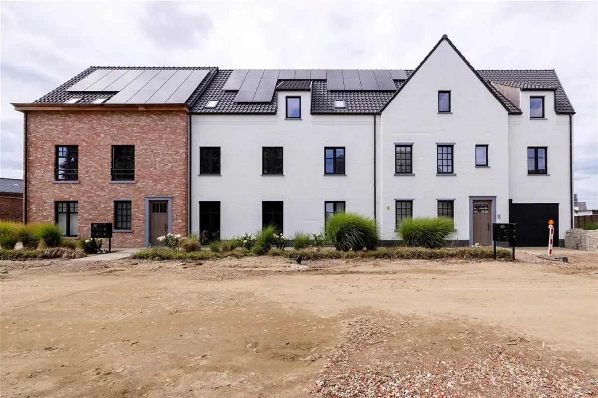 Appartement te  koop in Morkhoven 2200 299000.00€ 2 slaapkamers 75.70m² - Zoekertje 616234