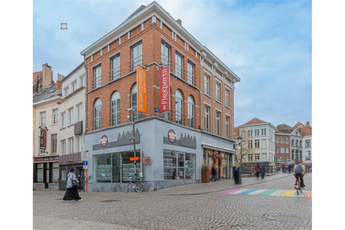 Handelszaak te  koop in Mechelen 2800 642000.00€  slaapkamers 216.00m² - Zoekertje 616396