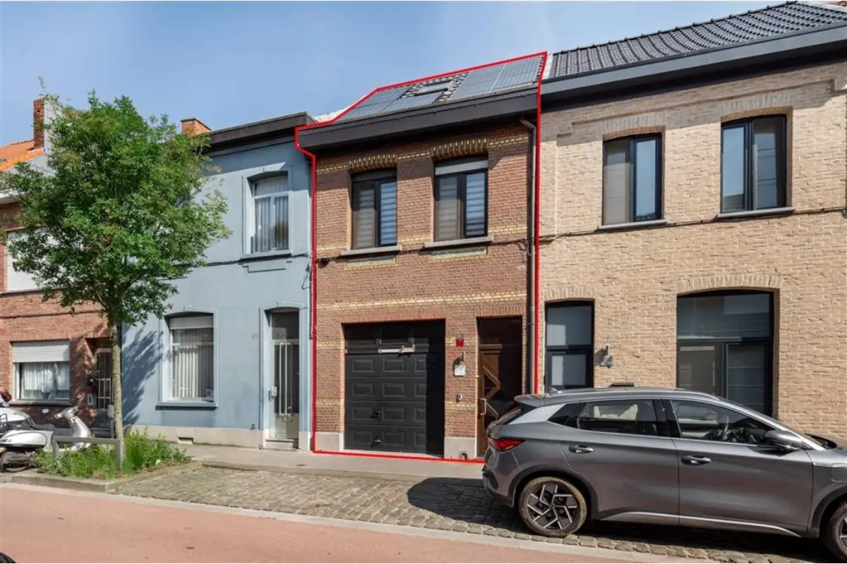 Huis te  koop in Hoboken 2660 399000.00€ 3 slaapkamers 178.00m² - Zoekertje 616385