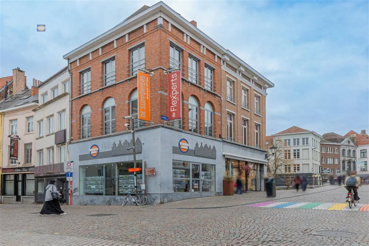 Appartementsgebouw te  koop in Mechelen 2800 642000.00€  slaapkamers 216.00m² - Zoekertje 616395