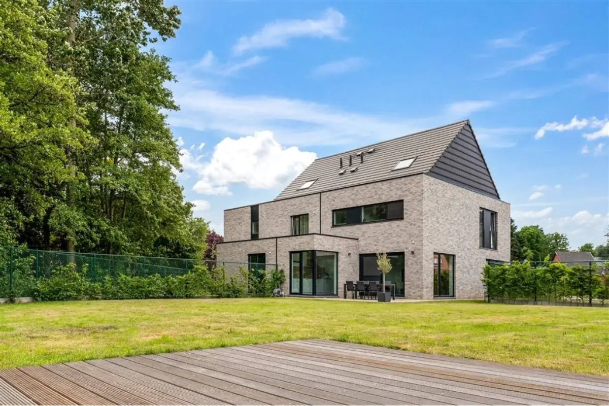 Huis te  koop in Laakdal 2430 489000.00€ 4 slaapkamers 215.00m² - Zoekertje 616851