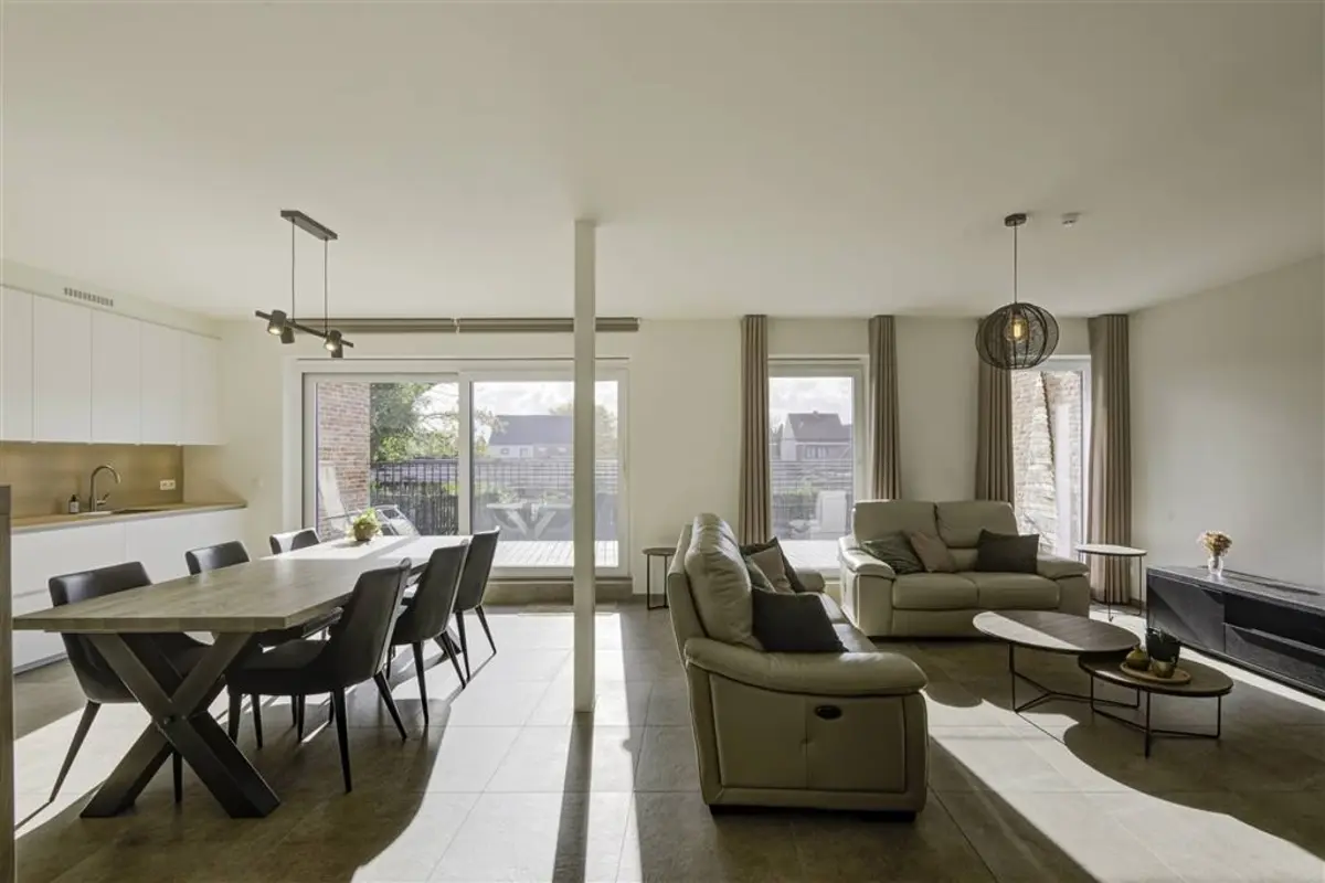 Appartement te  koop in Nijlen 2560 365000.00€ 2 slaapkamers 107.00m² - Zoekertje 617240