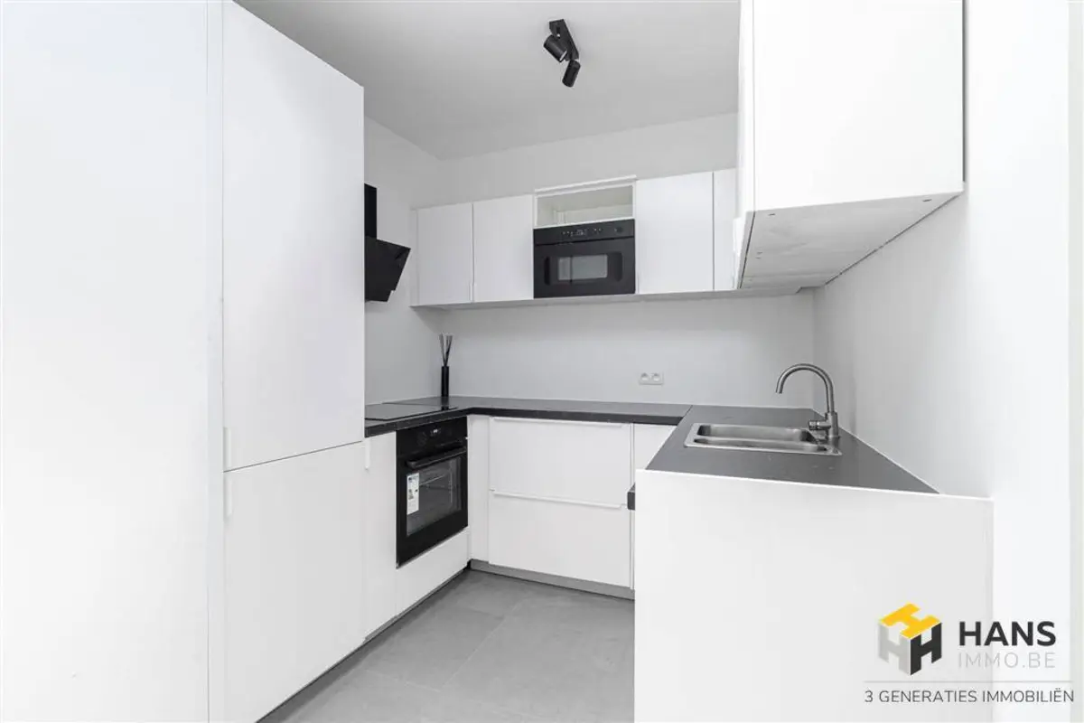 Huis te in Antwerpen 2060 375000.00€ 4 slaapkamers 145.00m² - Zoekertje 617250