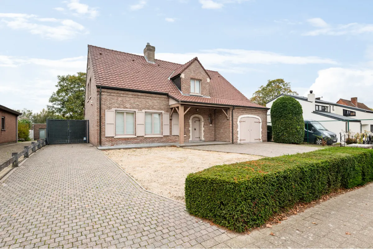 Huis te  koop in Wommelgem 2160 595000.00€ 3 slaapkamers 290.00m² - Zoekertje 617684