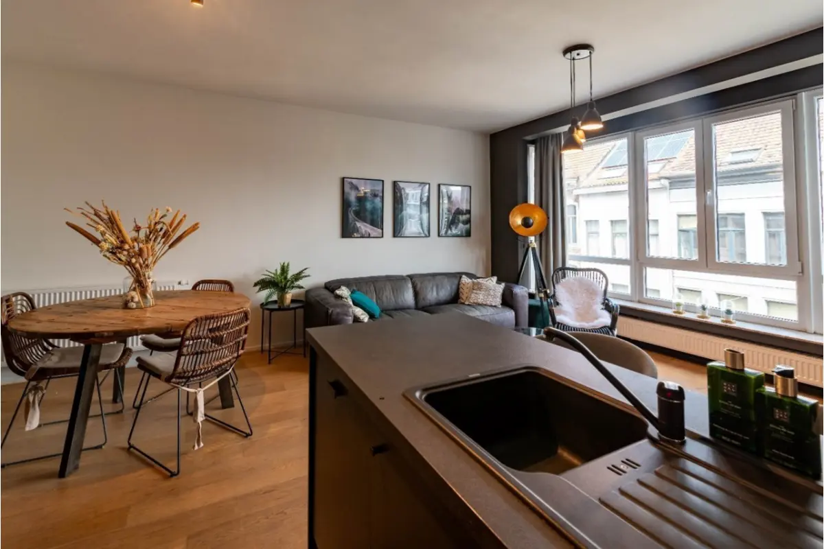 Appartement te  koop in Antwerpen 2060 229000.00€ 2 slaapkamers 70.00m² - Zoekertje 617707