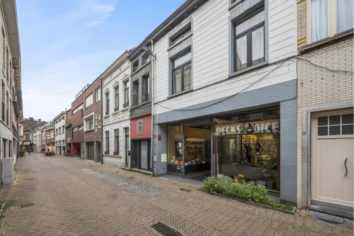 Handelszaak te  koop in Boom 2850 375000.00€ 0 slaapkamers 275.00m² - Zoekertje 620134