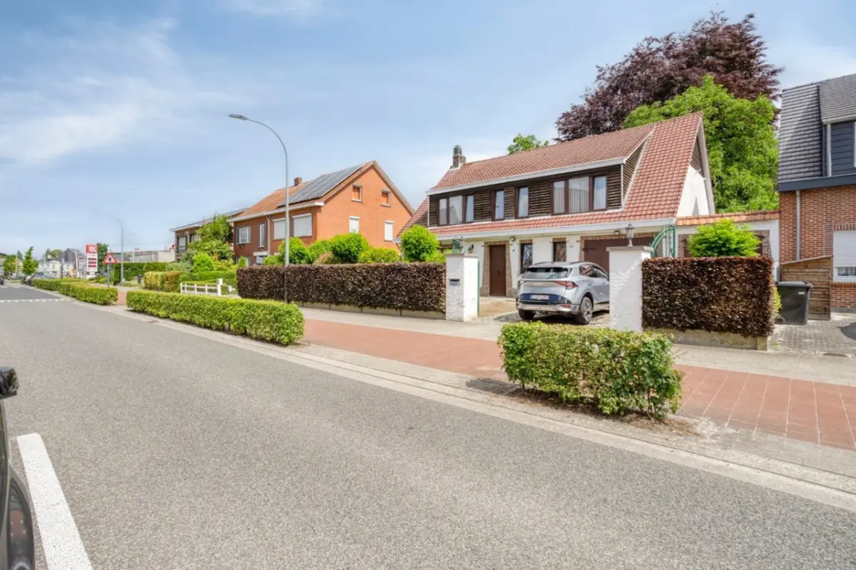 Huis te  koop in Wommelgem 2160 629000.00€ 4 slaapkamers 256.00m² - Zoekertje 619944