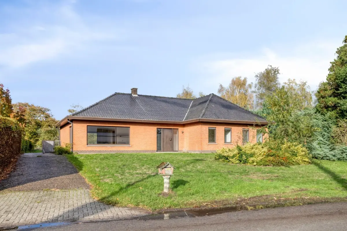 Huis te  koop in Balen 2490 495000.00€ 4 slaapkamers 184.00m² - Zoekertje 619860