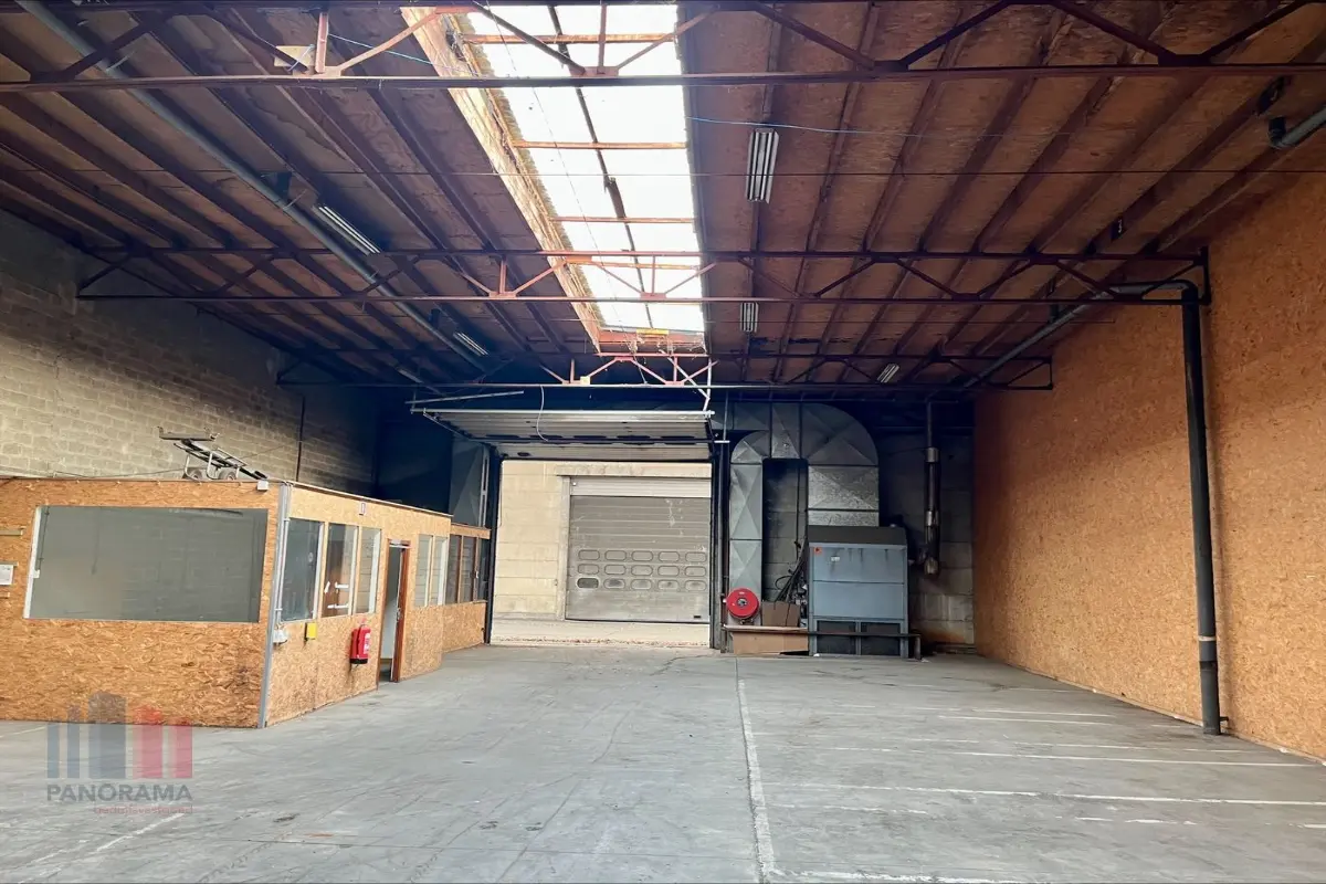 Handelszaak te  huur in Geel 2440 1750.00€  slaapkamers 673.00m² - Zoekertje 619426