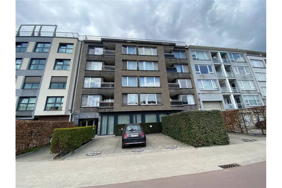 Appartement te  huur in Deurne 2100 1050.00€ 2 slaapkamers 95.00m² - Zoekertje 618772