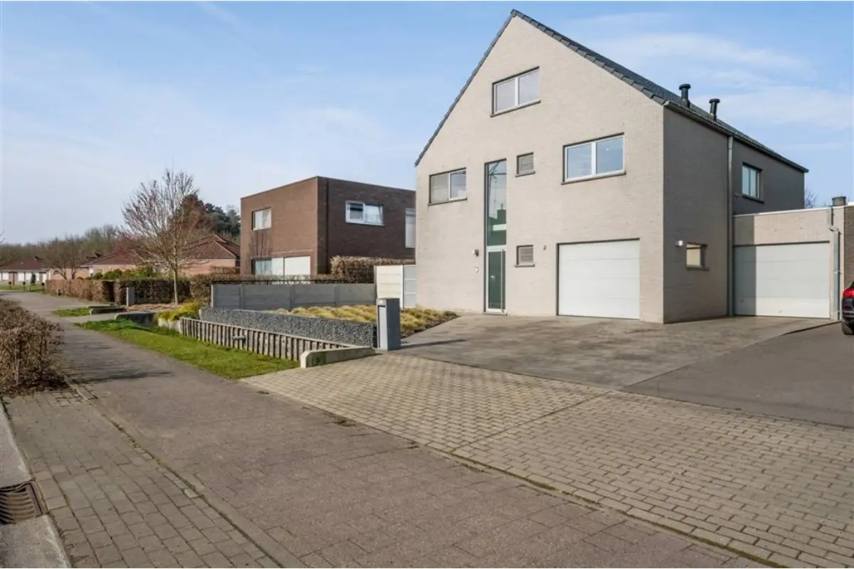 Huis te  koop in Putte 2580 850000.00€ 5 slaapkamers 390.00m² - Zoekertje 618191