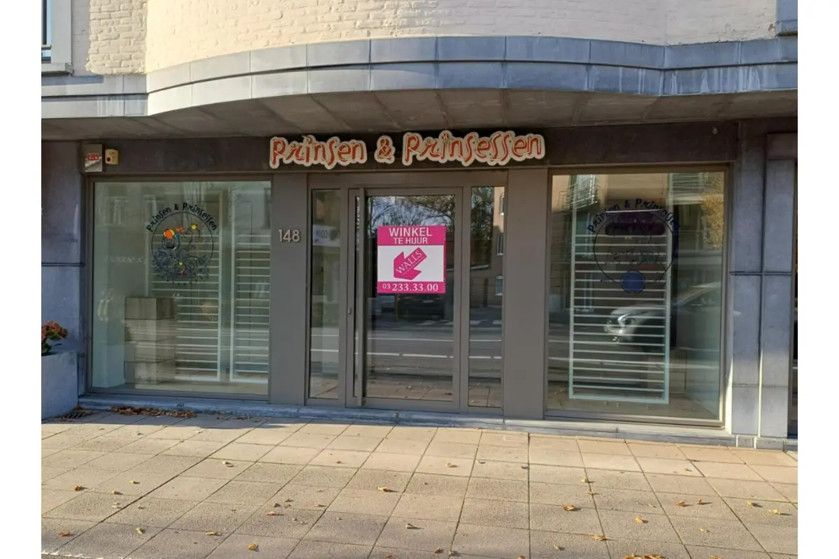 Handelszaak te  huur in Brasschaat 2930 4500.00€  slaapkamers m² - Zoekertje 618435