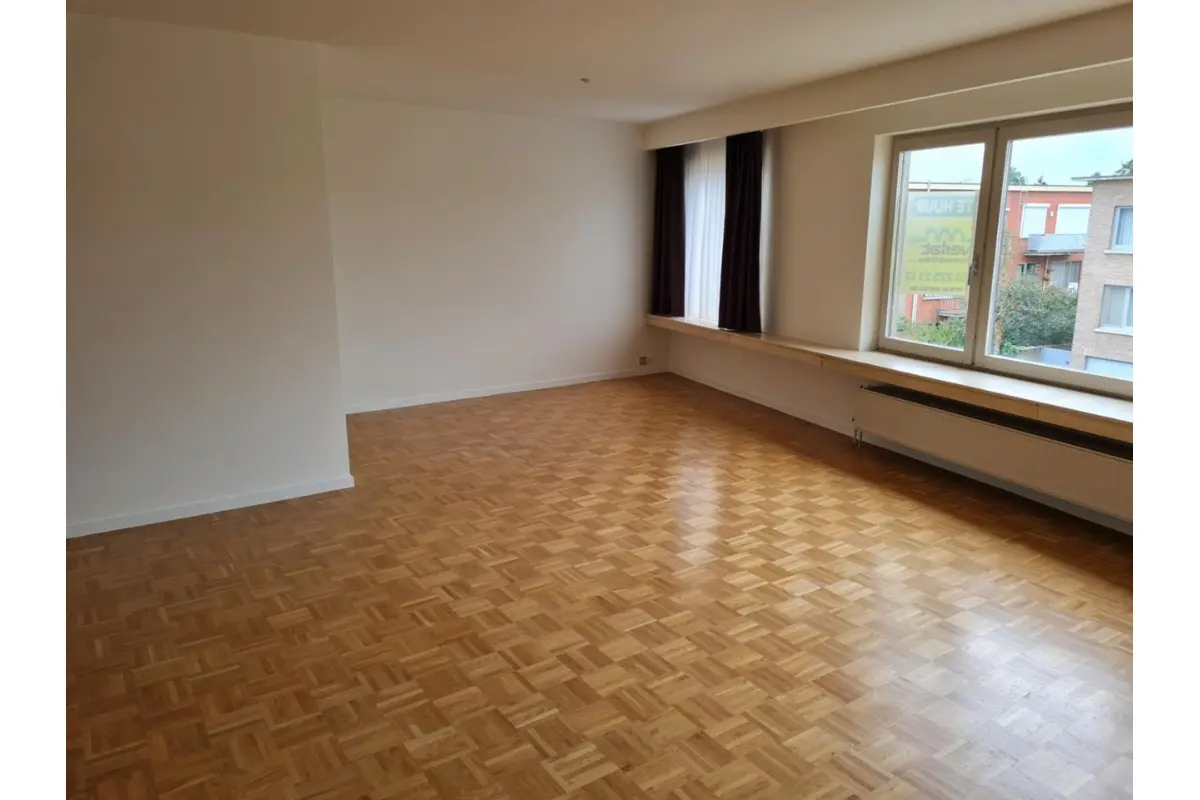 Appartement te  huur in Borsbeek 2150 995.00€ 2 slaapkamers 120.00m² - Zoekertje 621137