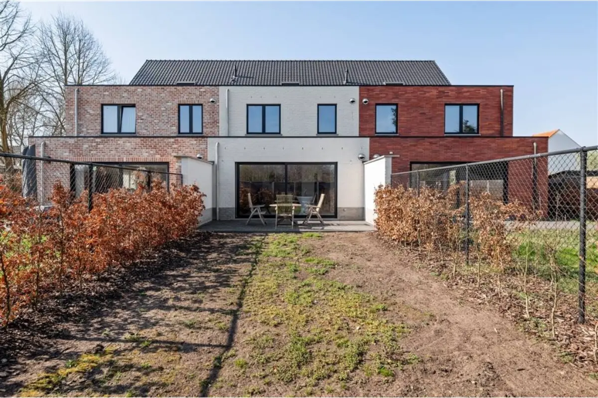 Huis te  koop in Kapellen 2950 450000.00€ 4 slaapkamers 228.00m² - Zoekertje 621846